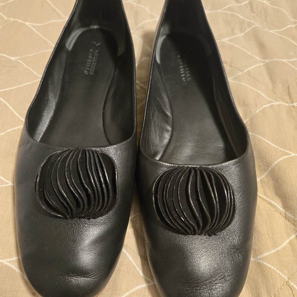 MERCEDES CASTILLO Super Soft Black Leather Women's Flats